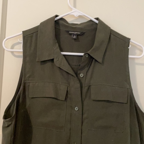 Banana Republic Olive Romper - Picture 3 of 9